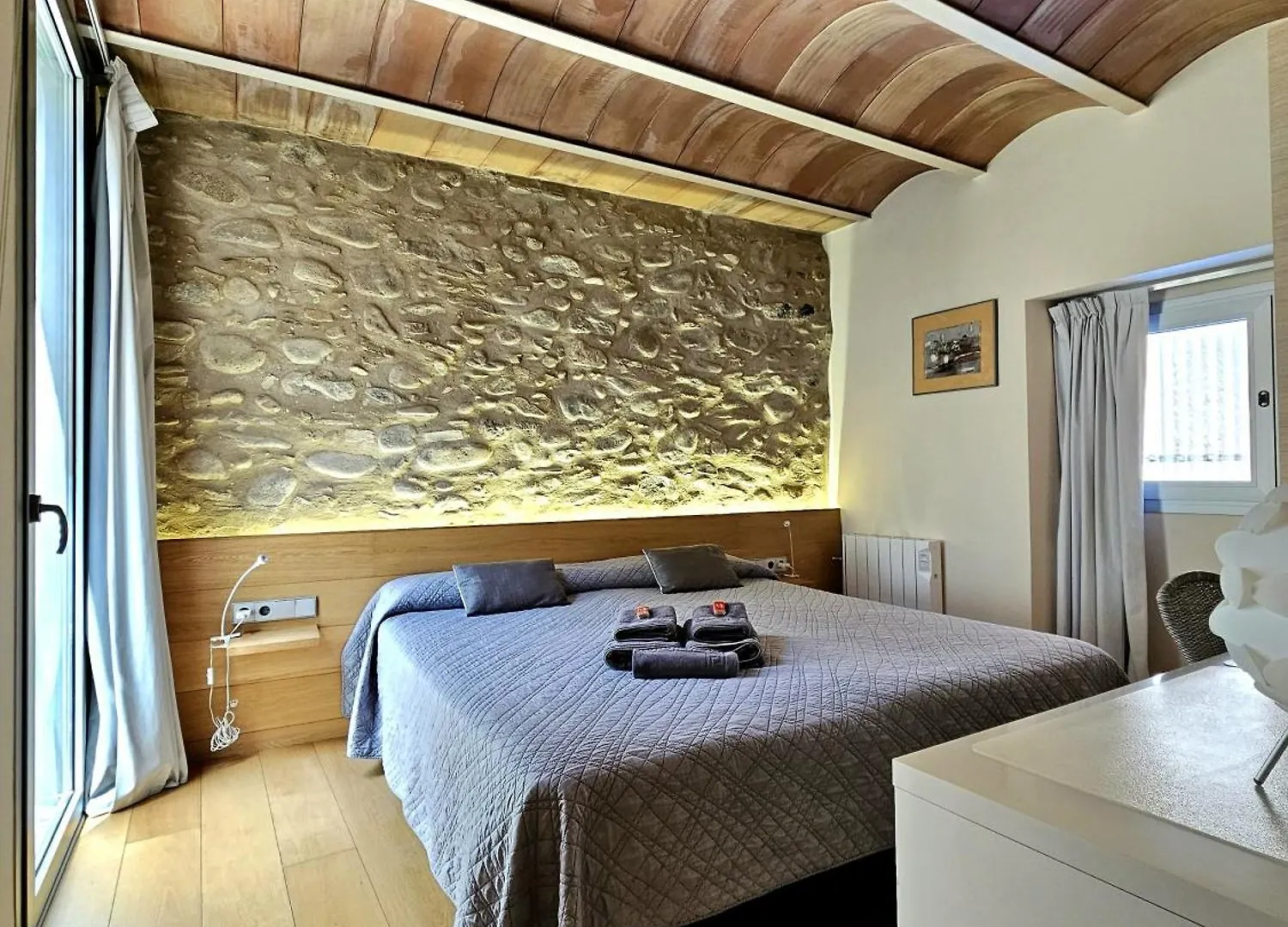 Hotel Can Bo De Pau サルト スペイン